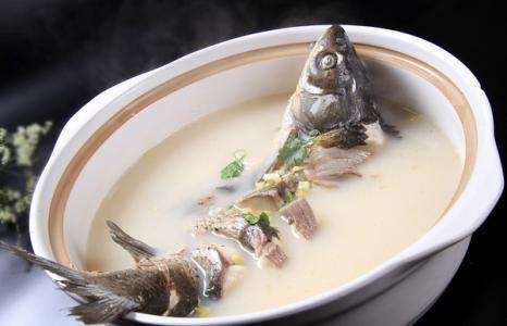 砂仁鯽魚(yú)湯